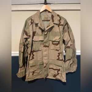 Full Uniform!! Army Issued Desert Camouflage Uniform (DCU)